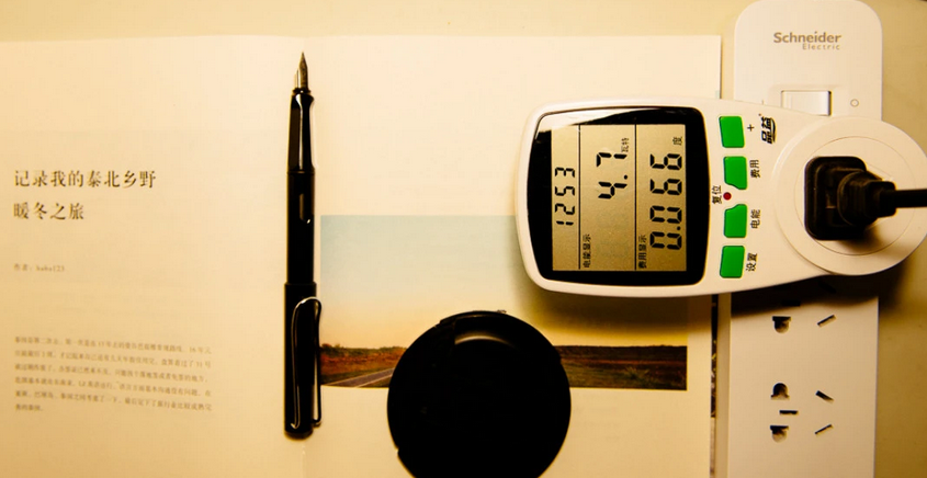 高显色指数智能灯泡在不同场景下的光线效果对比