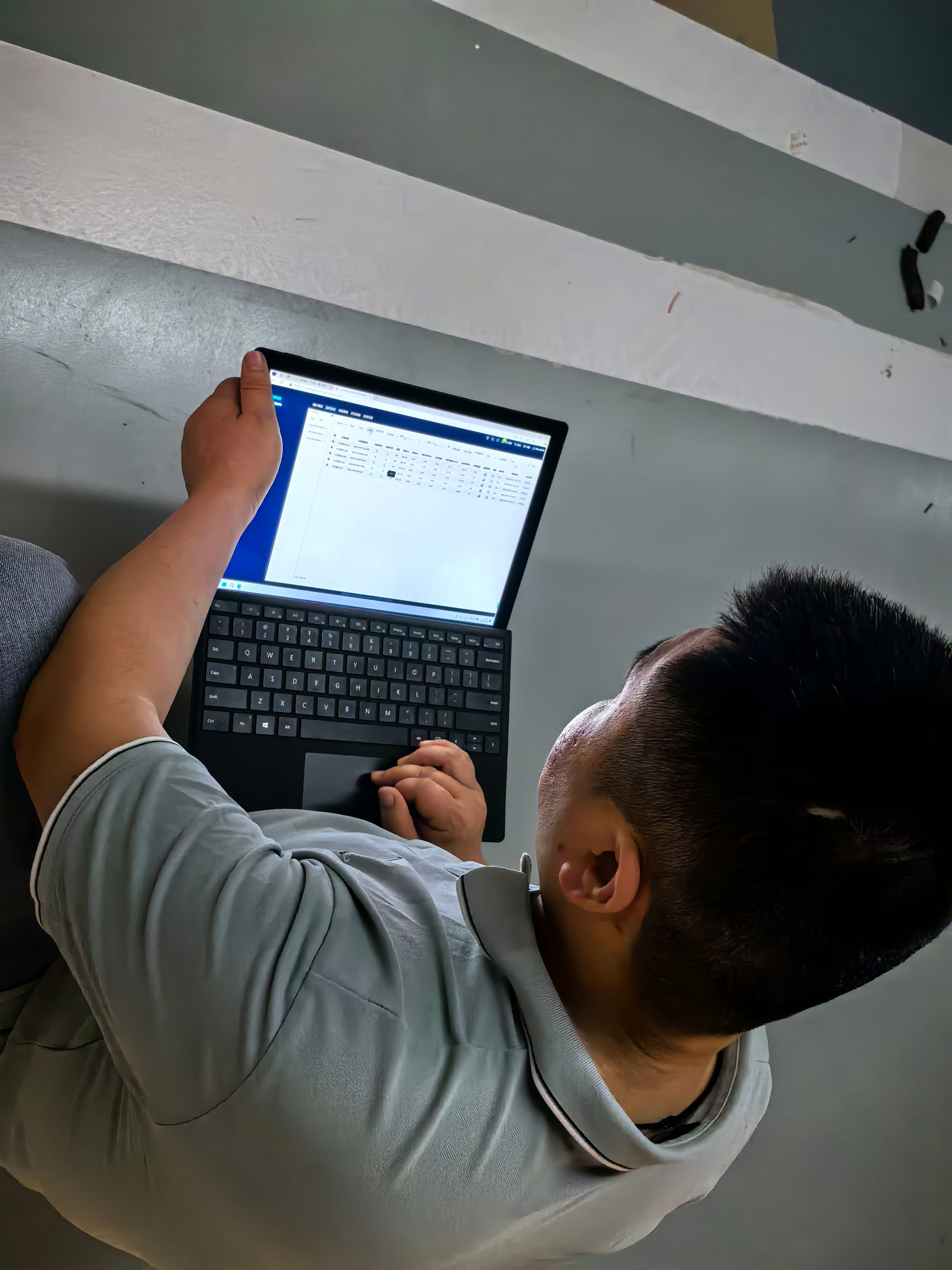 远达天屿城云邸地库智能照明细节效果展示