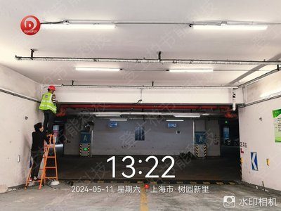 地库入库口照明施工中